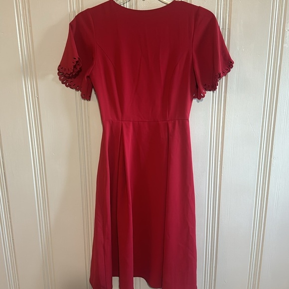 Fit and Flare Style Red H&M Dress with Flowy Sleeves - Size 2 - Picture 7 of 8